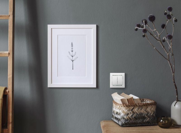 Выключатель 2-кл. СП Valena 10А IP31 250В механизм бел. IEK 774405 Выключатель 2-кл. СП Valena 10А IP31 250В механизм бел. IEK 774405